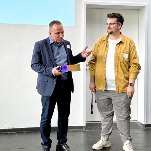 Carsten J. Müller (Marketingclub begrüßte zusammen mit Moritz Ollmert (Vogel Communications Group)