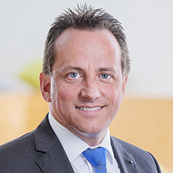 Carsten J. Müller, Vorstand Finanzen